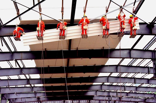 運城鋼結構加工彩鋼板安裝要點