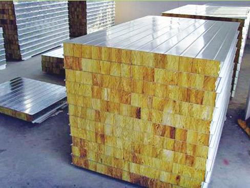 彩鋼夾芯板在陽(yáng)泉鋼結(jié)構(gòu)廠房中的應(yīng)用