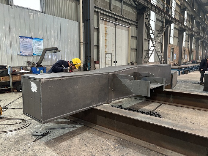 山西鋼結構公司，找山西盛大鋼構28年老廠專業承包資質